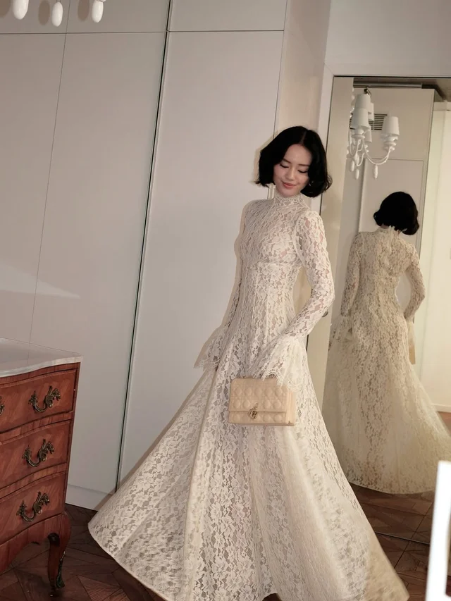 huong แขนระบายลูกไม้ 1