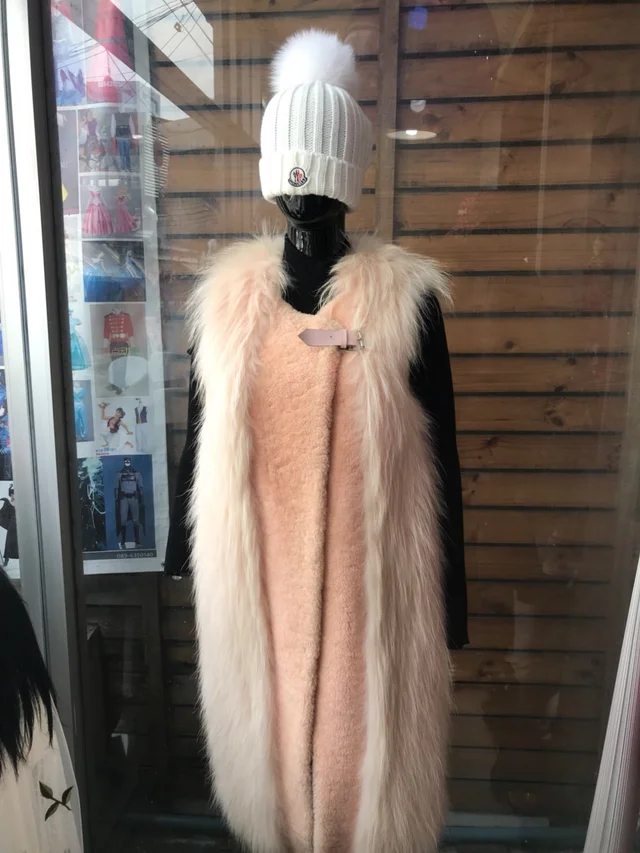ขาย/ให้เช่าเสื้อขนสัตว์Fox Fursแบรนด์เนม thumbnail 6