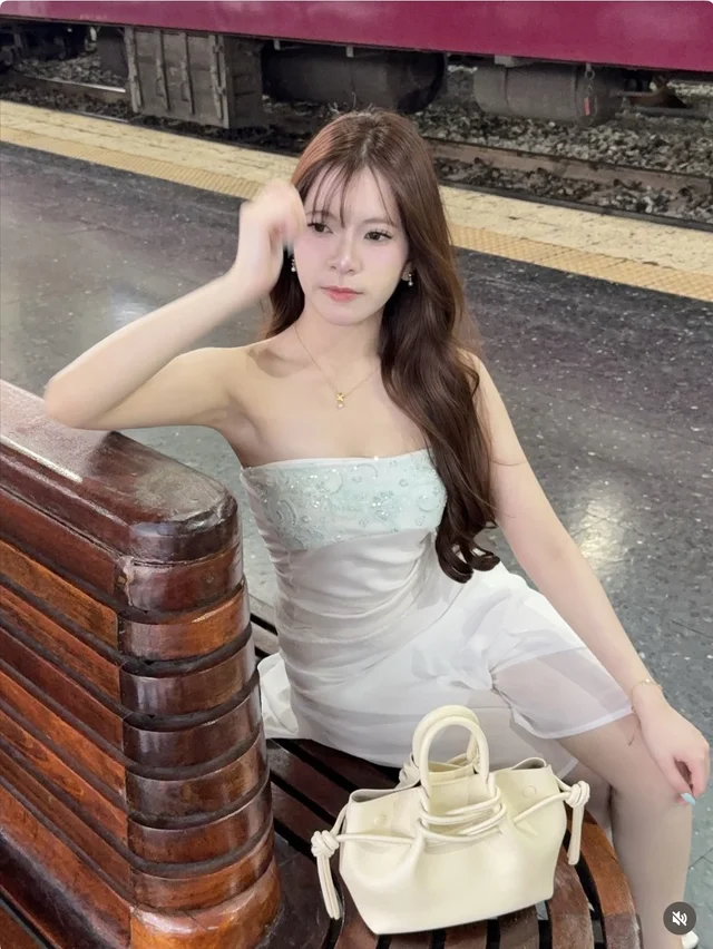 Brand Serlyn.official thumbnail 2