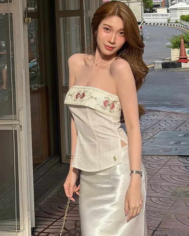 FEELFREE Strapless White Long Dress Size S thumbnail 6