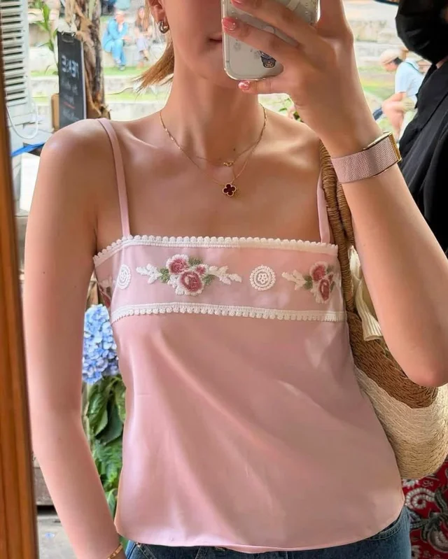 SISTERSFABRIC Pink Floral Embroidered Camisole Size S thumbnail 2
