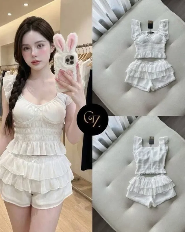 White Ruffled Crop Top Shorts Set Size M thumbnail 4