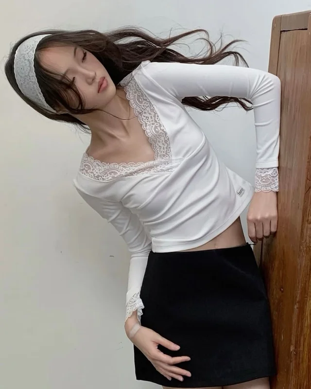 White Lace Trim Long Sleeve Top BEMYCHIC Size M (alternate)