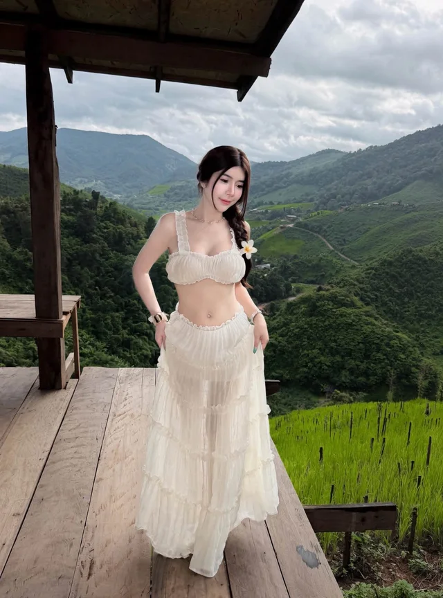 Ivory Princess thumbnail 4