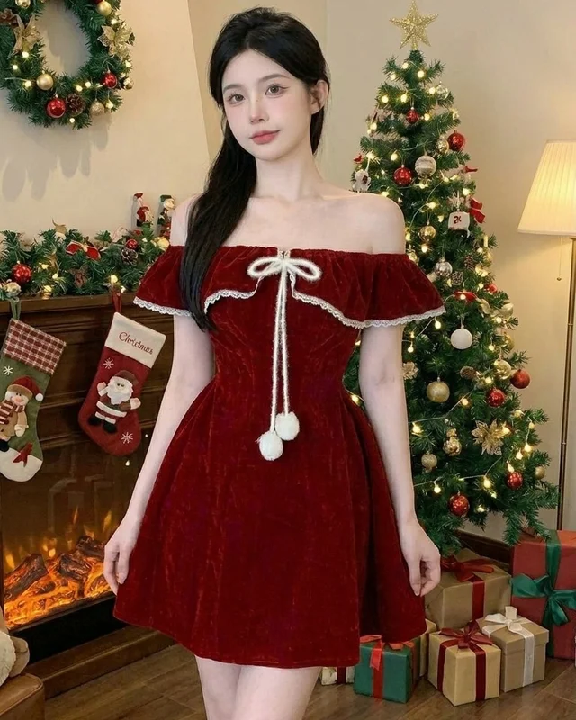 Red Velvet Off Shoulder Short Dress สีแดง thumbnail 3