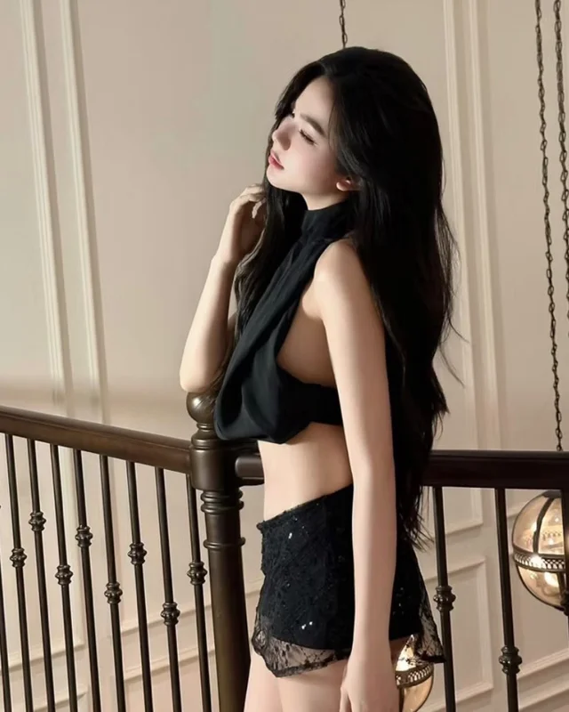 Maikka ชุดเซ็ตเสื้อครอปและกางเกงสั้น Size M thumbnail 2