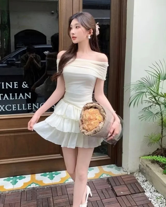 ชุดเดรสสั้นปาดไหล่ Ruffled Mini Dress Size S (alternate)