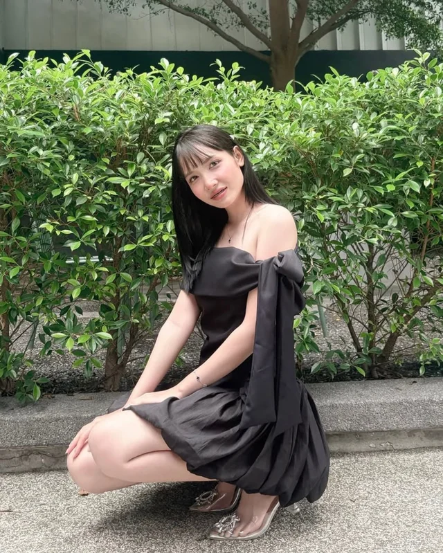 Bellin Closet Black Off Shoulder Short Dress thumbnail 2
