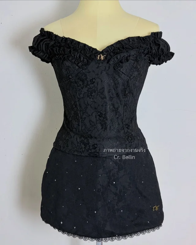 Black Ruffled Off Shoulder Top Skirt Set ชุดเซตสีดำ thumbnail 3