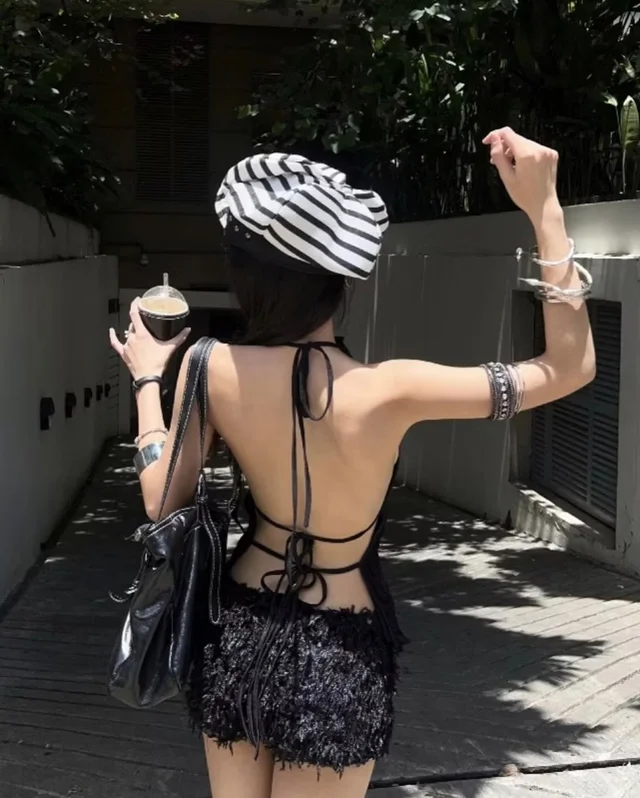 Black Ruffled Halter Top and Furry Shorts Set ชุดเซตสีดำ thumbnail 3