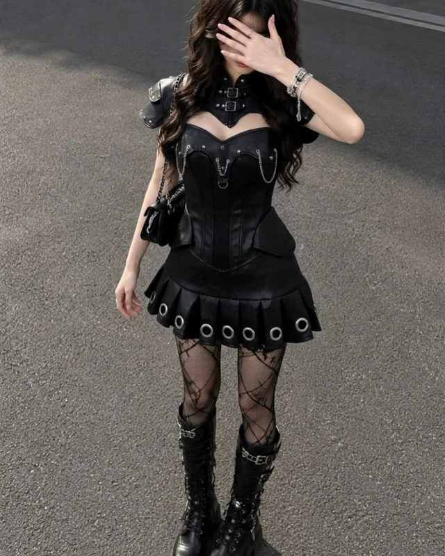 Gothic Punk Black Leather Set with Boots ชุดโกธิคหนังดำบูท thumbnail 3