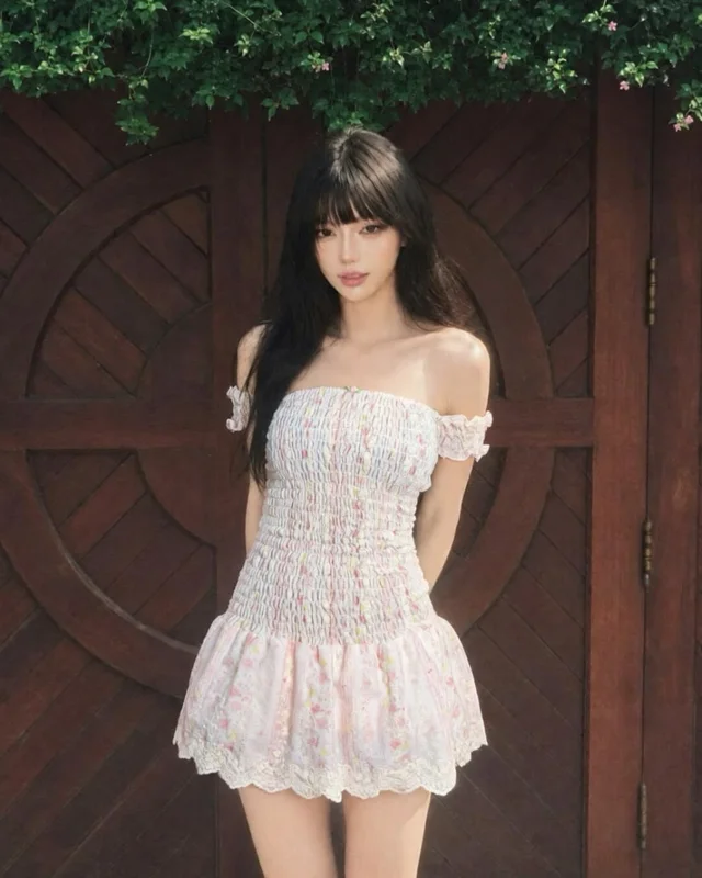 เดรสสั้นผ้าปักลูกไม้ Short Lace Dress Size S (alternate)