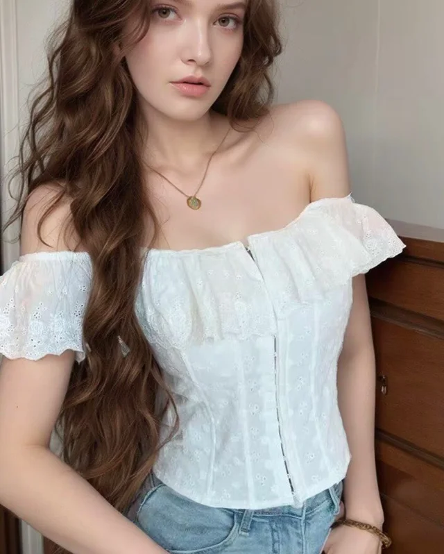 White Ruffled Off Shoulder Corset Top เสื้อคอร์เซ็ทสีขาว thumbnail 2