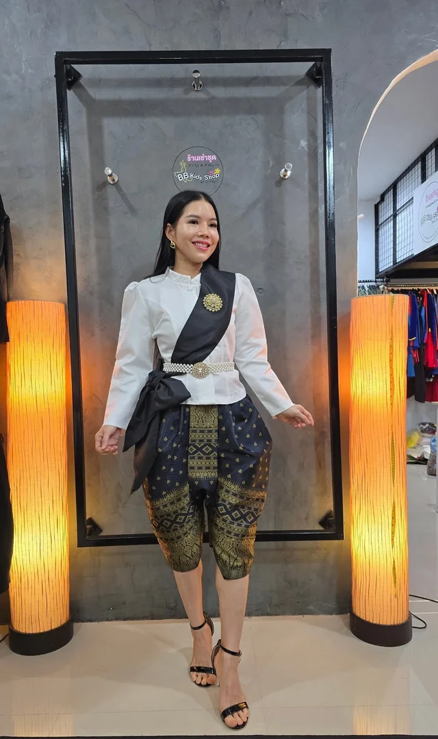 ชุดไทยสีขาวดำ thumbnail 4