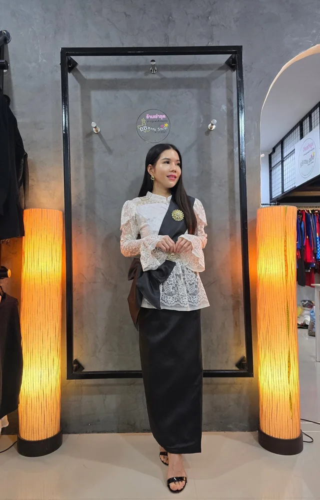 ชุดไทยสีขาวดำ thumbnail 6